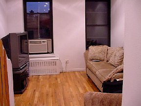 LivingRoom.JPG